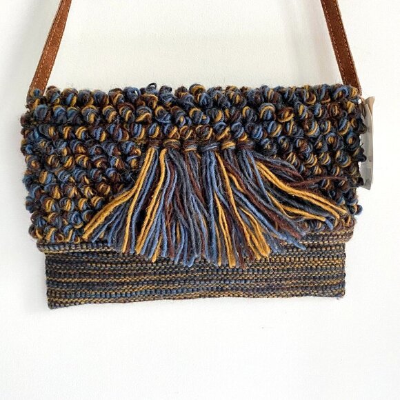 NWT Nice Things by Paloma S. Knitted Texture Convertible Crossbody Clutch - Picture 1 of 9